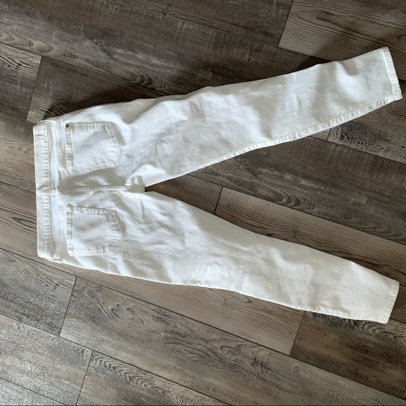 7 for all Mankind white jeans with gold zippers - Picture 7 of 9
